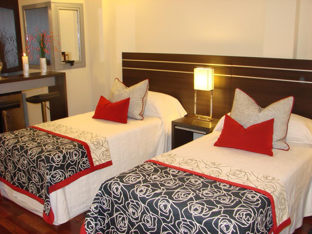 Zoom Apartments Hotel Córdoba Zimmer foto